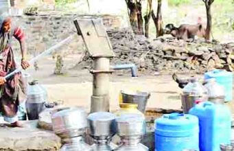 मल्हारबोडी पाड्यात पाणी पेटले