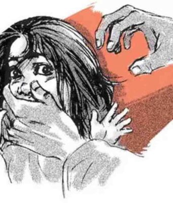 सामुहिक अत्याचार करून अल्पवयीन मुलीची हत्या