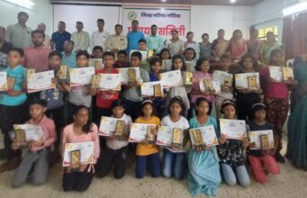 पंसच्यावतीने नवोदय विद्यालयात निवड झालेल्या गुणवंत विद्यार्थ्यांचा सत्कार