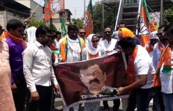 भाजपचे आव्हाडांच्या निषेधार्थ जोडे मारो आंदोलन