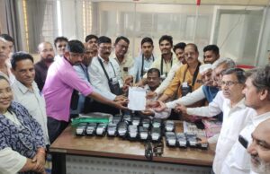 ई-पॉश मशीन की मयत निकाल तहसील कार्यालय में की जमा