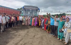 धरणे आंदोलनासाठी जिल्ह्यातील सरपंच, उपसरपंच मुंबईकडे रवाना