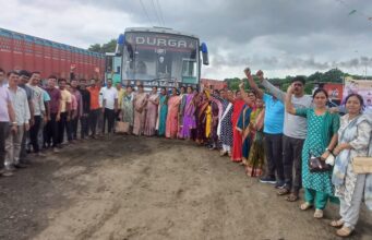 धरणे आंदोलनासाठी जिल्ह्यातील सरपंच, उपसरपंच मुंबईकडे रवाना