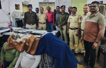 दक्षिण पूर्व मध्य रेलवे, रेलवे सुरक्षा बल, नागपुर मंडल द्वारा “ऑपरेशन यात्री सुरक्षा’’ के तहत 6.68 लाख रुपये के स्वर्ण आभूषण चोरी प्रकरण का 48 घंटे में पर्दाफाश, 04 आरोपी गिरफ्तार