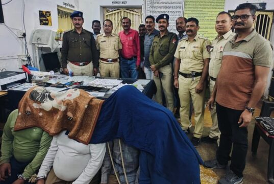 दक्षिण पूर्व मध्य रेलवे, रेलवे सुरक्षा बल, नागपुर मंडल द्वारा “ऑपरेशन यात्री सुरक्षा’’ के तहत 6.68 लाख रुपये के स्वर्ण आभूषण चोरी प्रकरण का 48 घंटे में पर्दाफाश, 04 आरोपी गिरफ्तार