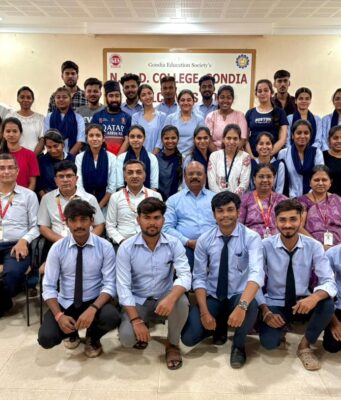 TCS कंपनीत निवड झालेल्या NMD महाविद्यालयाच्या विद्यार्थ्यांचा सत्कार