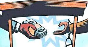 महिला तलाठी १० हजारांची लाच स्वीकारताना एसीबीच्या जाळ्यात